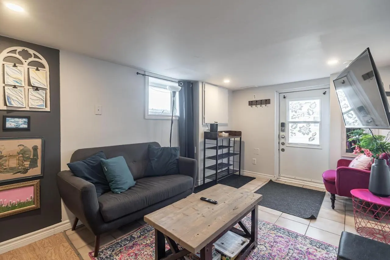 239 Artists Hideaway - 1 Bdrm Close To Downtown Halifax 0*,  Canadá